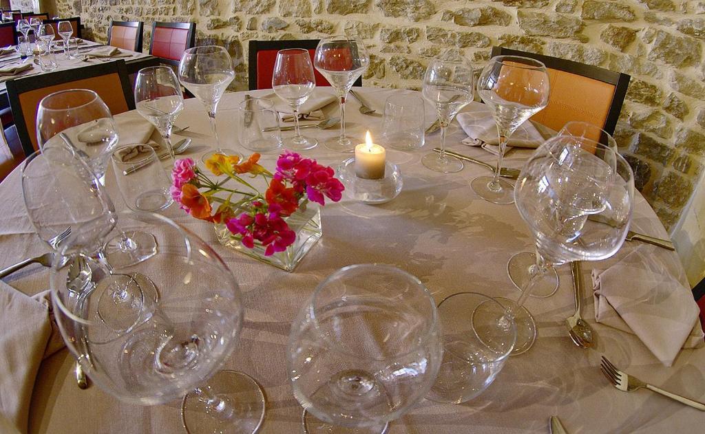 Relais Du Lac Villegusien-le-Lac Zewnętrze zdjęcie